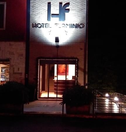 Hotel Flaminio Tavernelle Serrungarina Екстериор снимка